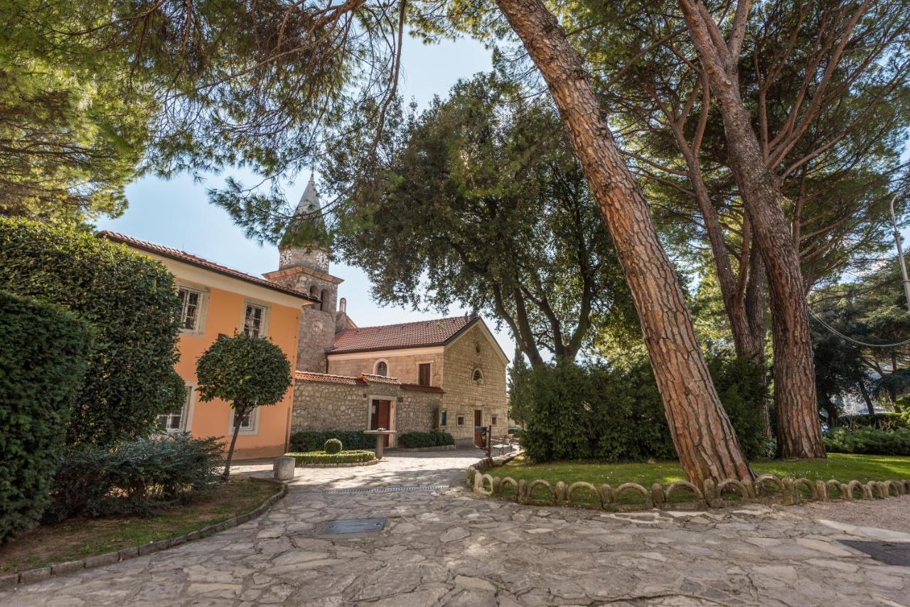 Apartments Villa Devana Opatija Exterior foto